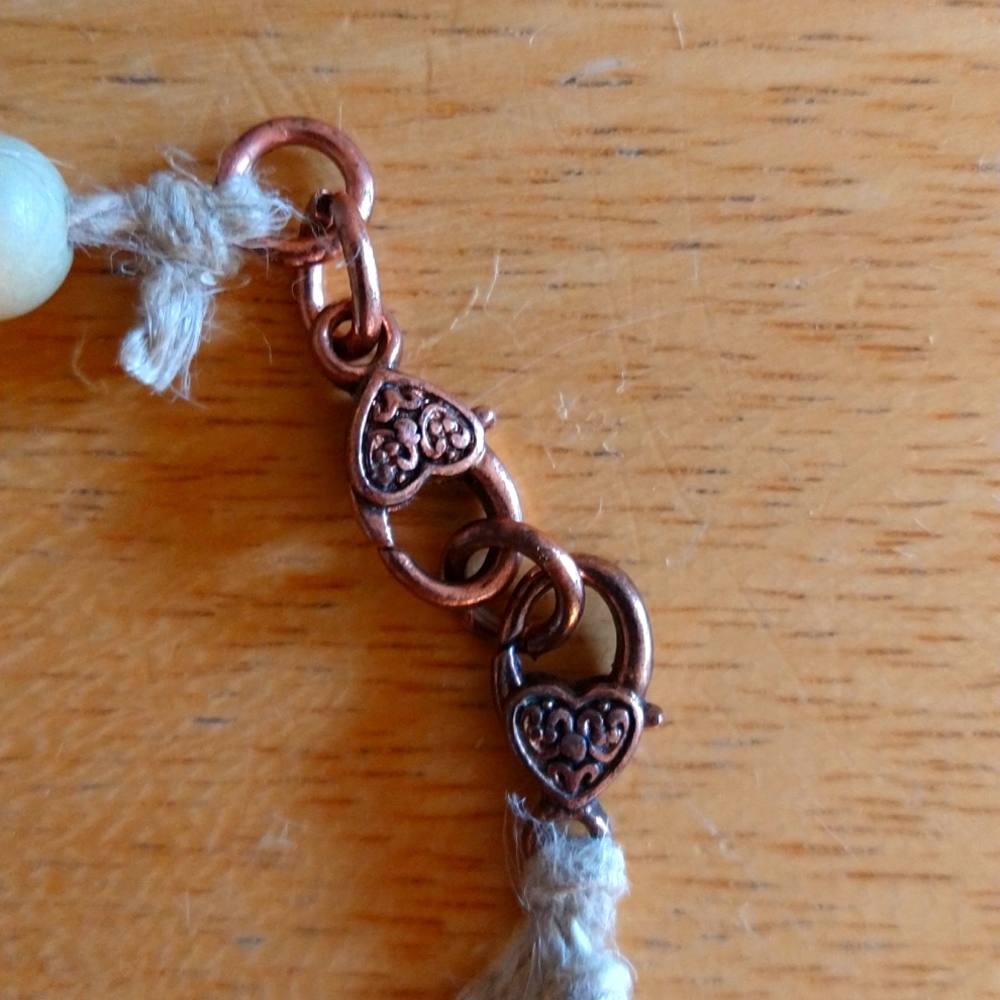 Handmade hemp bracelet - Picture 3 of 3